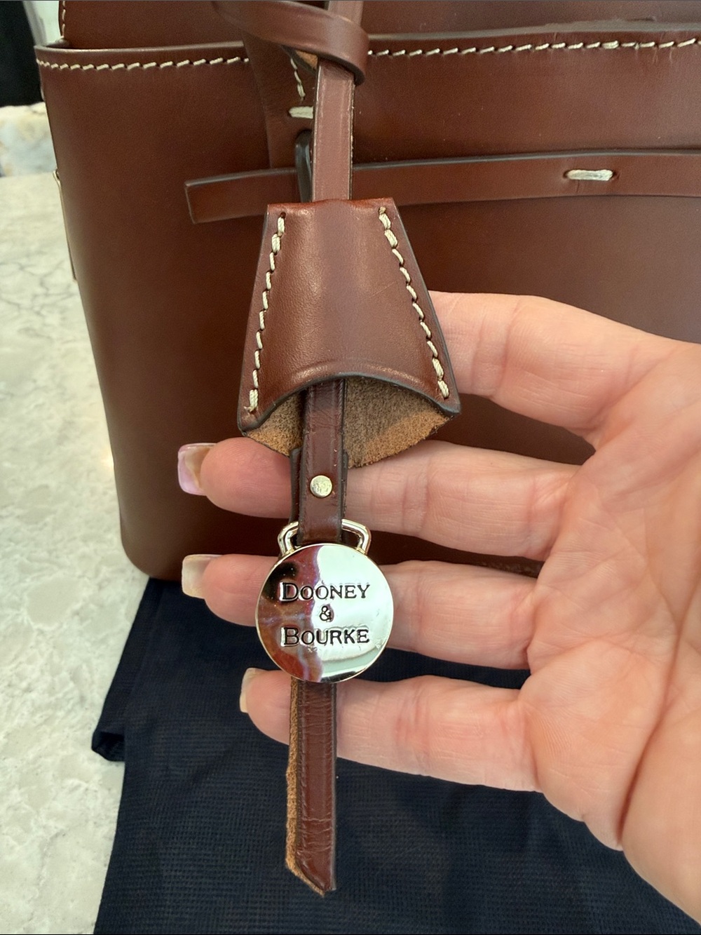 Dooney & Bourke Alto Emilia satchel - Picture 3 of 10